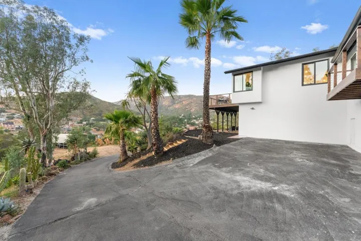 634 Silverbrook Dr, El Cajon, California 92019