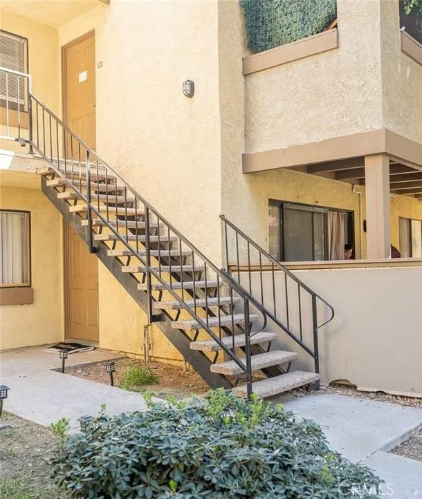 1110 107 W Blaine, Riverside, California 92507 — photo 4