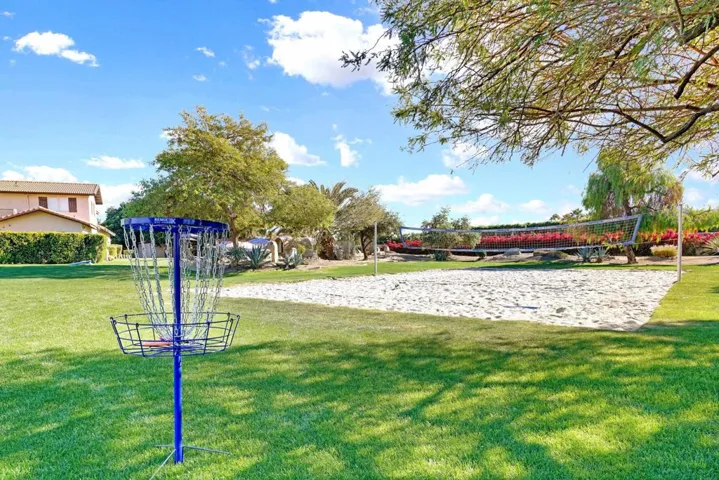 103_48750southviewpl37_910