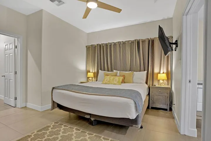 051_48750southviewpl7_367