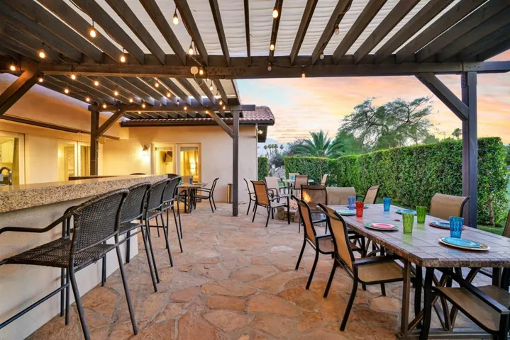 074_48750southviewpl87_383