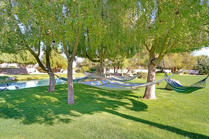 011_48750southviewpl128_319