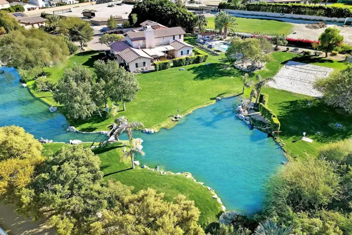 002_48750southviewpl3_755