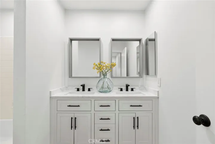 2nd Bathroom