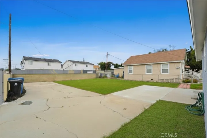 817 N Gulf Avenue- Grass has been virtually edited.