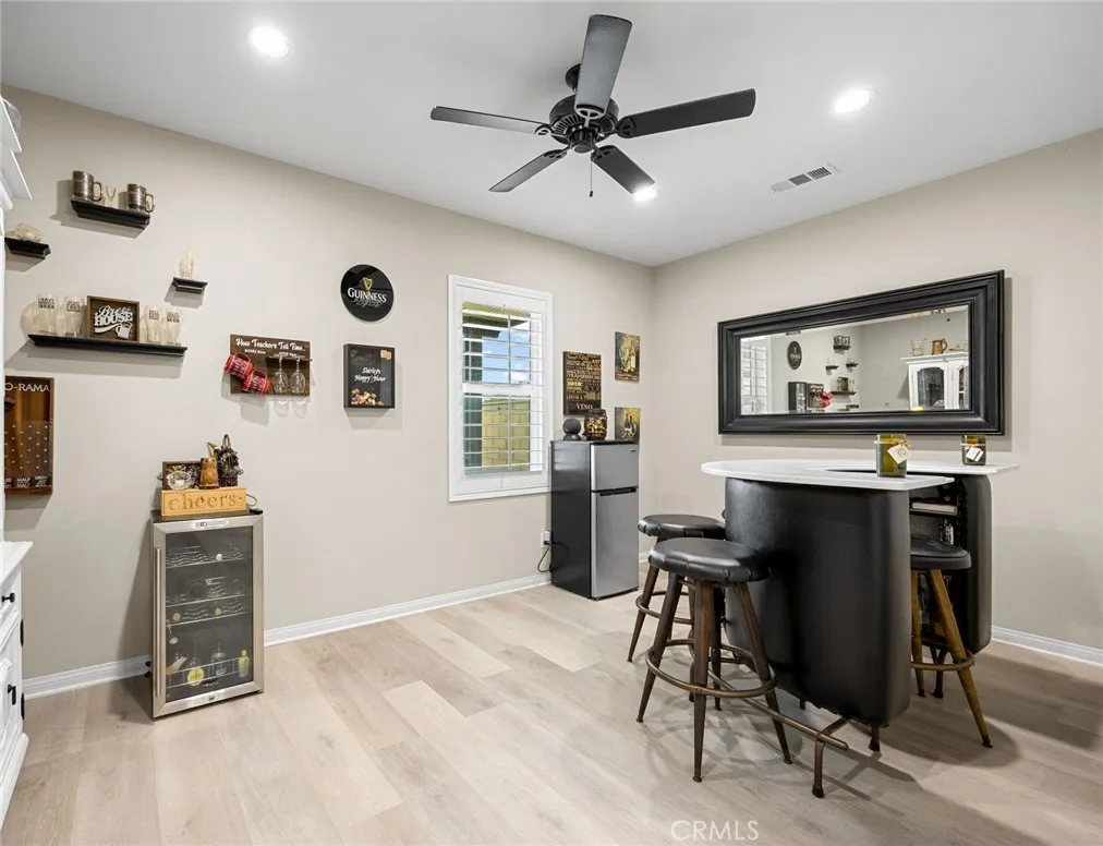 Main floor bonus room