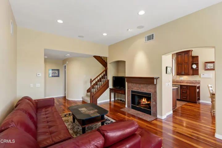 1022 Corte Augusta 2 MLS-10