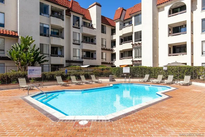 Swimming Pool/Hot Tub/Sauna