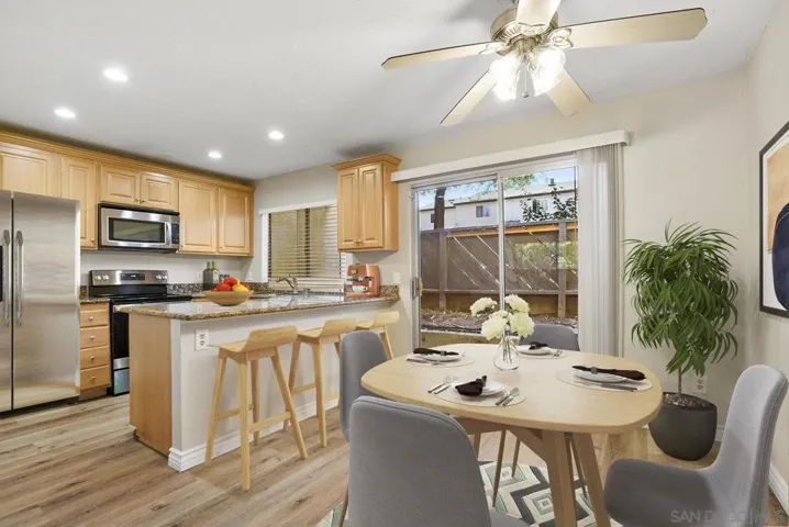 https://zimg.paragon.ice.com/ParagonImages/Property/PA/SDMLS/-519474/16/533/400/04d5083cc5348b2cea5273e08126b13d/3/7ca542bd9ff00e8a3b17f5253367e0ac/-519474-f4e09554-4367-45b8-8f3b-efd0088febf7.JPG
