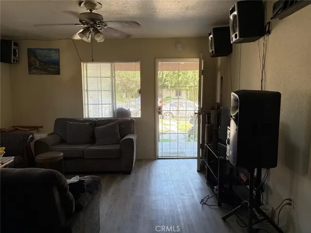 6221 Heliotrope, Bell, California 90201 — photo 5