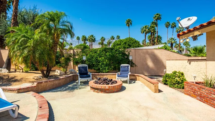 28-Were Focused 3175 E Loma Vista-28