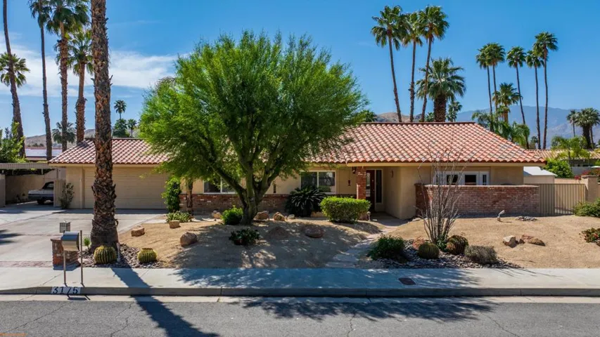 44-Were Focused 3175 E Loma Vista-44
