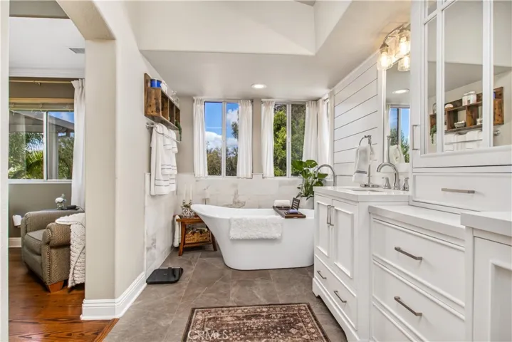 23887 Via De Gema Linda, Murrieta, California 92562