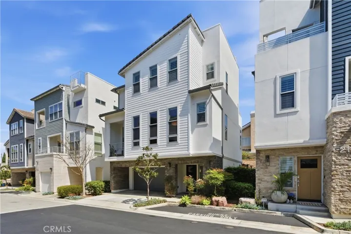 2112 Tidewater Circle, Costa Mesa, California 92627