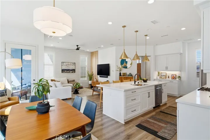 2112 Tidewater Circle, Costa Mesa, California 92627