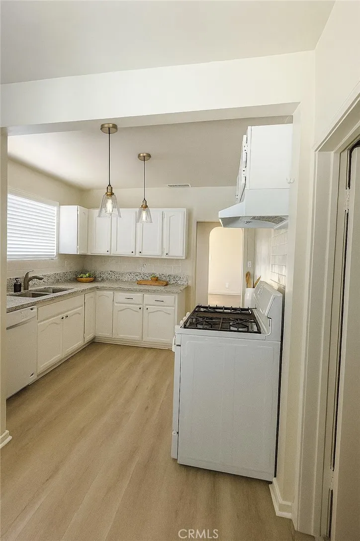 Kitchen Staged