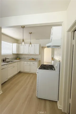 Kitchen Staged