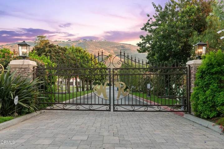 2296Applewood_TWILIGHT_March24,2026_0003