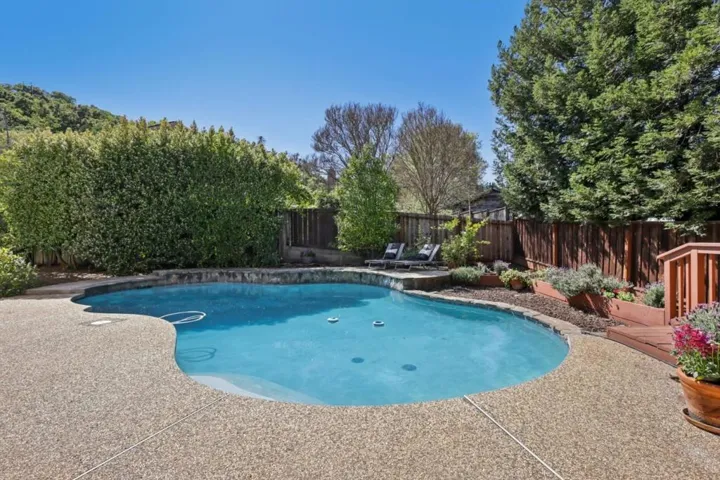955 La Vista, Morgan Hill, California 95037