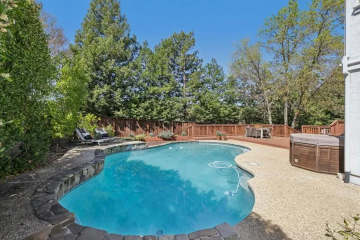 955 La Vista, Morgan Hill, California 95037