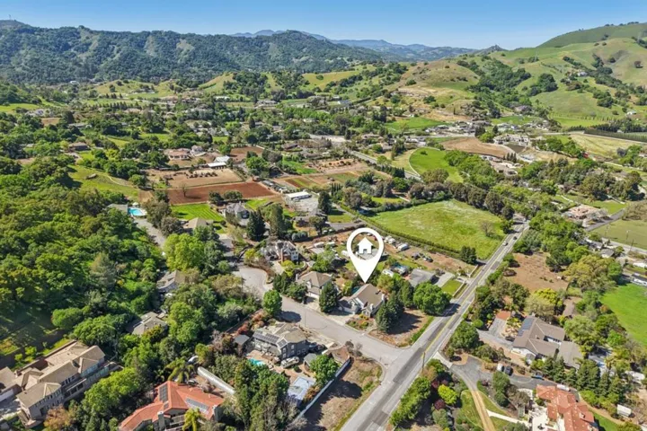 955 La Vista, Morgan Hill, California 95037