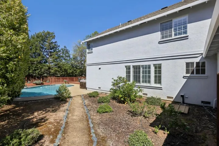 955 La Vista, Morgan Hill, California 95037