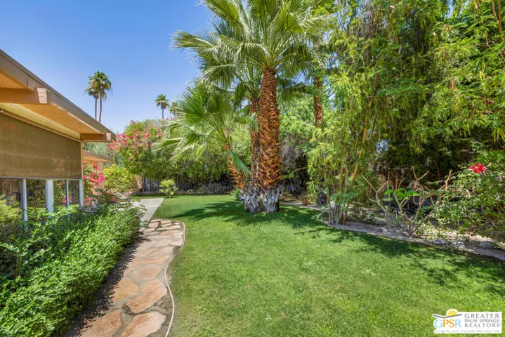 552 N Orchid Tree Lane, Palm Springs, California 92262