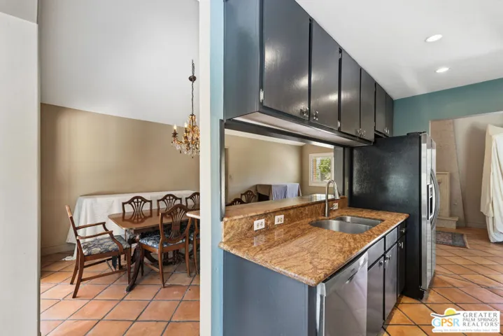 552 N Orchid Tree Lane, Palm Springs, California 92262