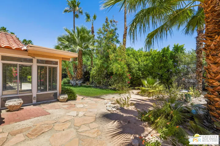552 N Orchid Tree Lane, Palm Springs, California 92262
