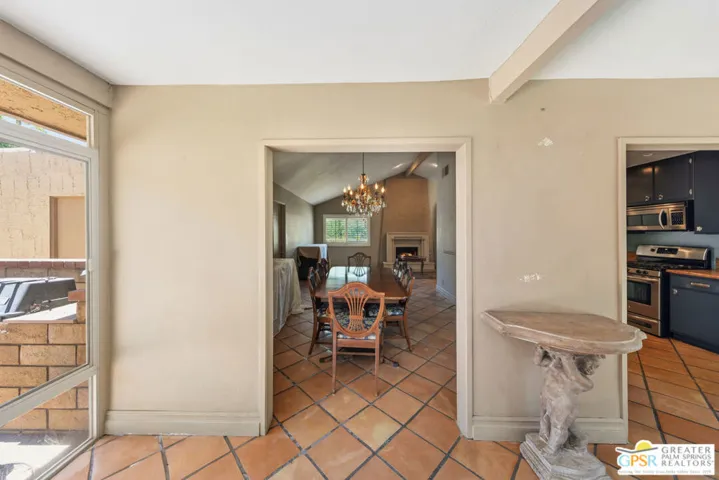 552 N Orchid Tree Lane, Palm Springs, California 92262
