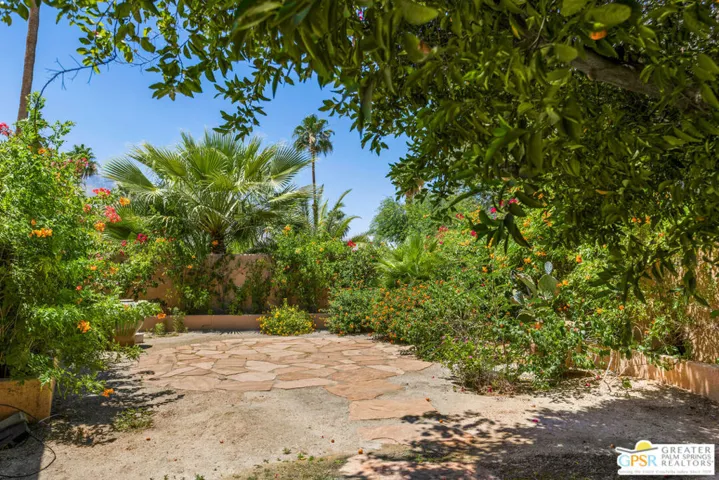 552 N Orchid Tree Lane, Palm Springs, California 92262