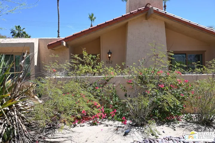 552 N Orchid Tree Lane, Palm Springs, California 92262