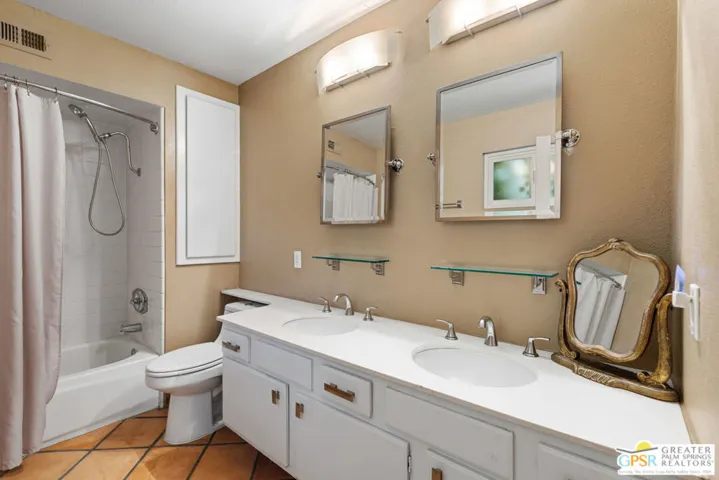 552 N Orchid Tree Lane, Palm Springs, California 92262