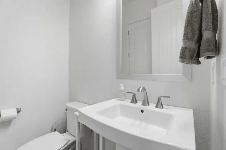 486 Lassen Way, Marina, California 93933