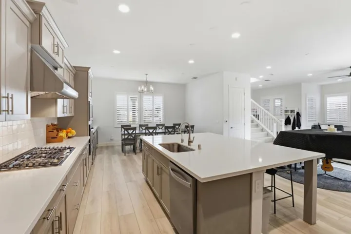 486 Lassen Way, Marina, California 93933