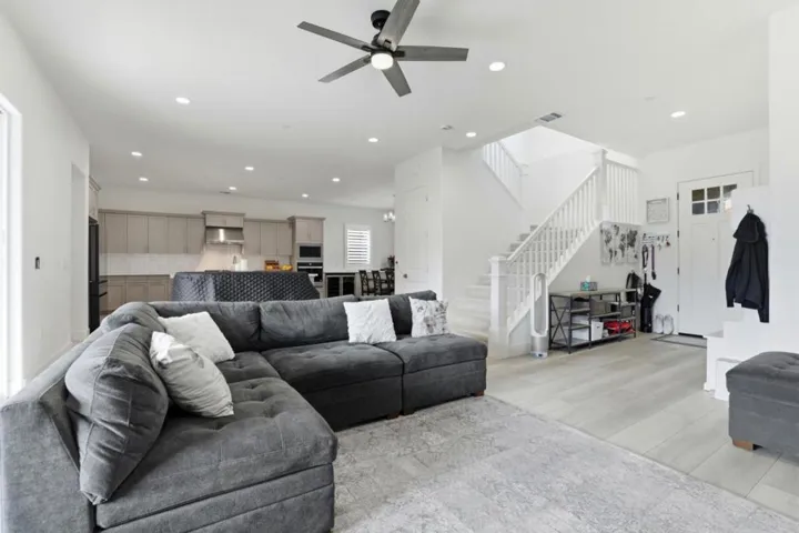 486 Lassen Way, Marina, California 93933