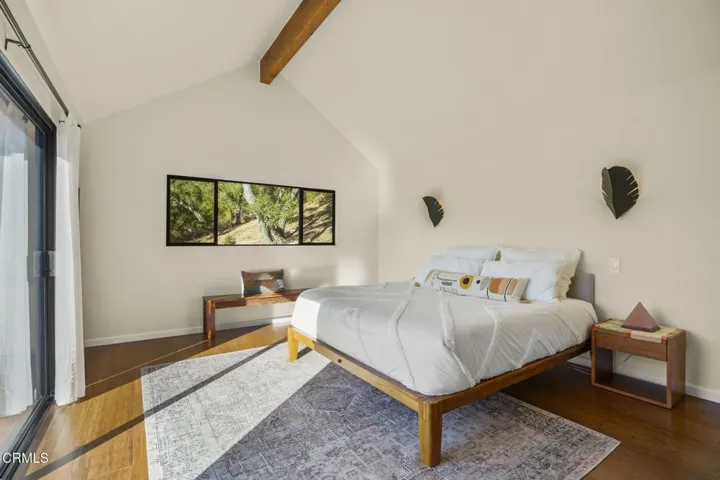 59-web-or-mls-UpmarketMedia_10920-174