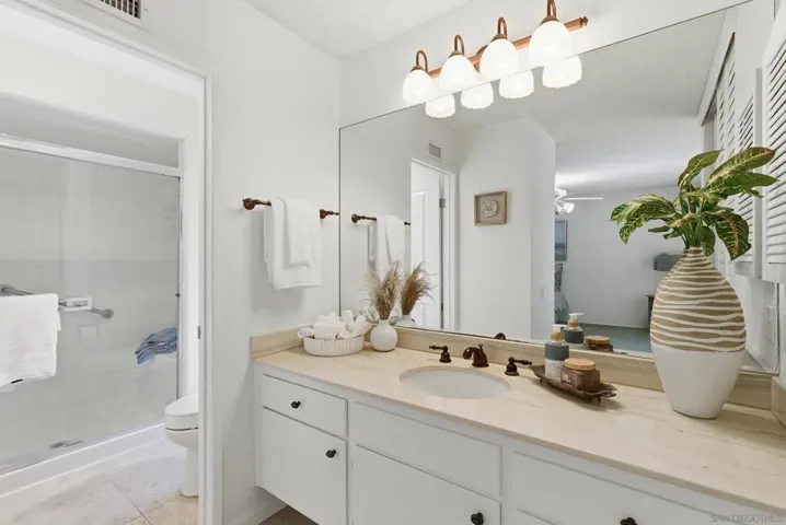 on suite bathroom with, walk-in shower, private toilet area