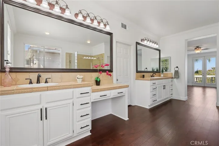 1041 Stanislaus Dr., Corona, California 92881