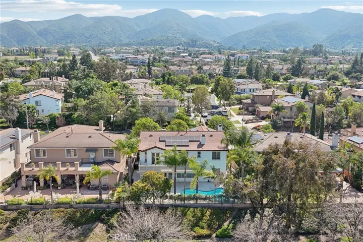 1041 Stanislaus Dr., Corona, California 92881