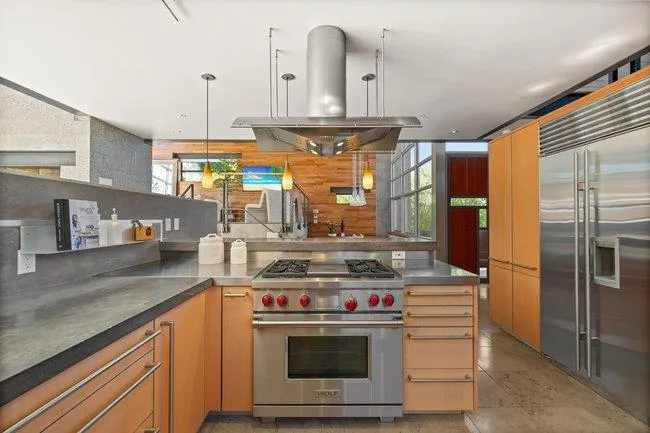 436 Lakeview Way, Redwood City, California 94062