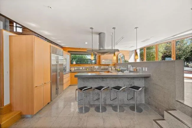 436 Lakeview Way, Redwood City, California 94062