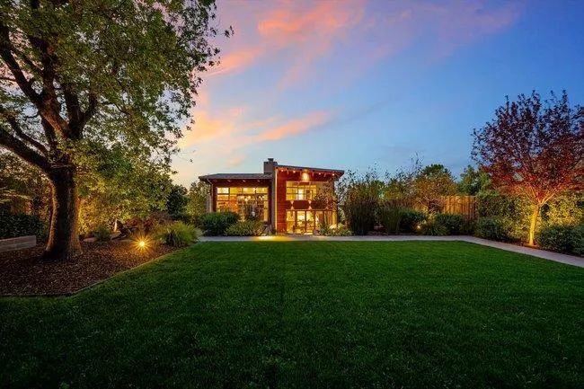 436 Lakeview Way, Redwood City, California 94062