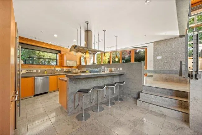 436 Lakeview Way, Redwood City, California 94062