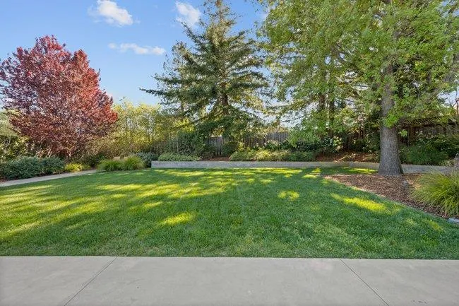 436 Lakeview Way, Redwood City, California 94062