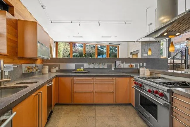 436 Lakeview Way, Redwood City, California 94062