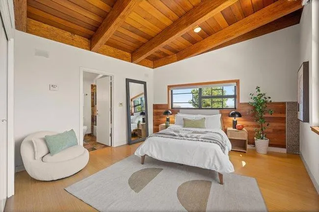 436 Lakeview Way, Redwood City, California 94062