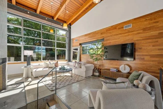 436 Lakeview Way, Redwood City, California 94062