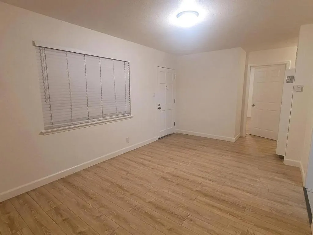 Unit 1122 Living room