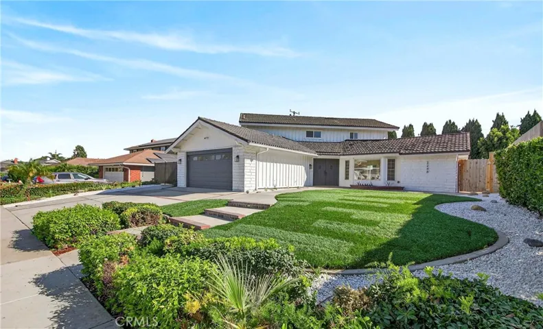 2248 El Rancho, Fullerton, California 92833